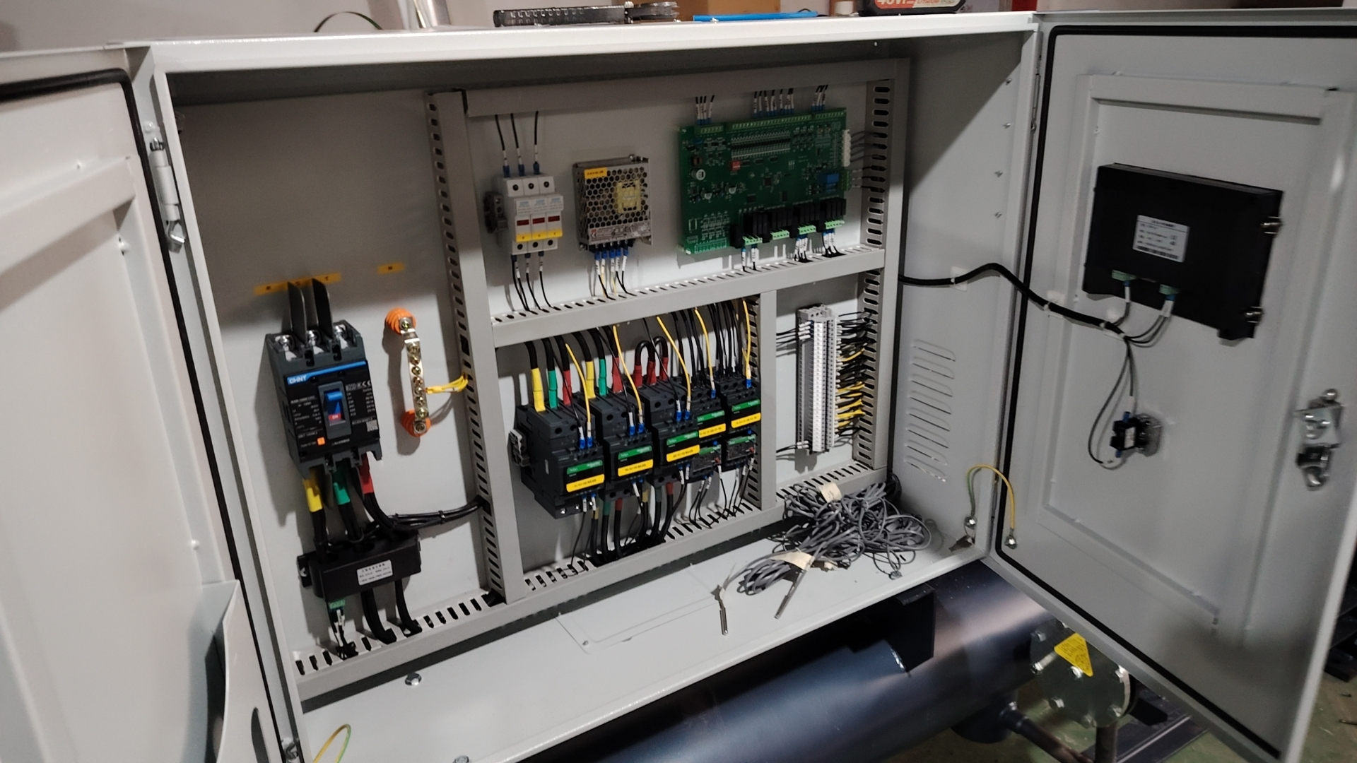 Kan de 380V 60Hz 380V en 380V 50Hz spanningen industriële koelmachines door elkaar worden gebruikt?